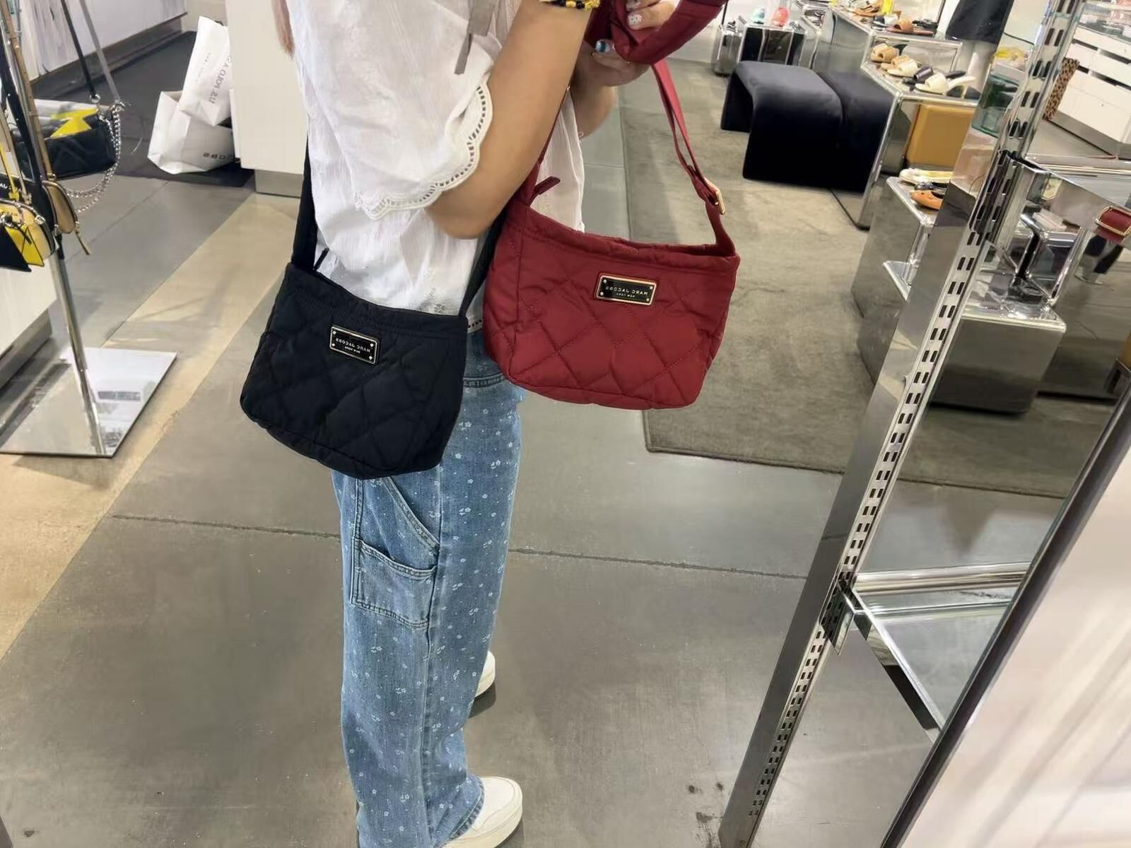 【現貨】MARC JACOBS G090102 斜咩袋