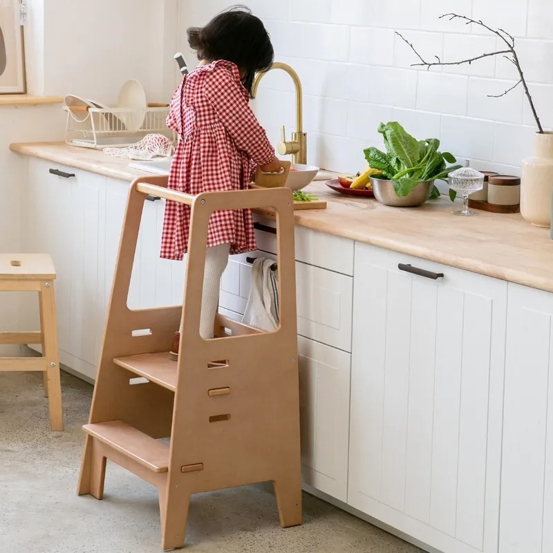 AVDAR廚房學習塔 (棕紅色）