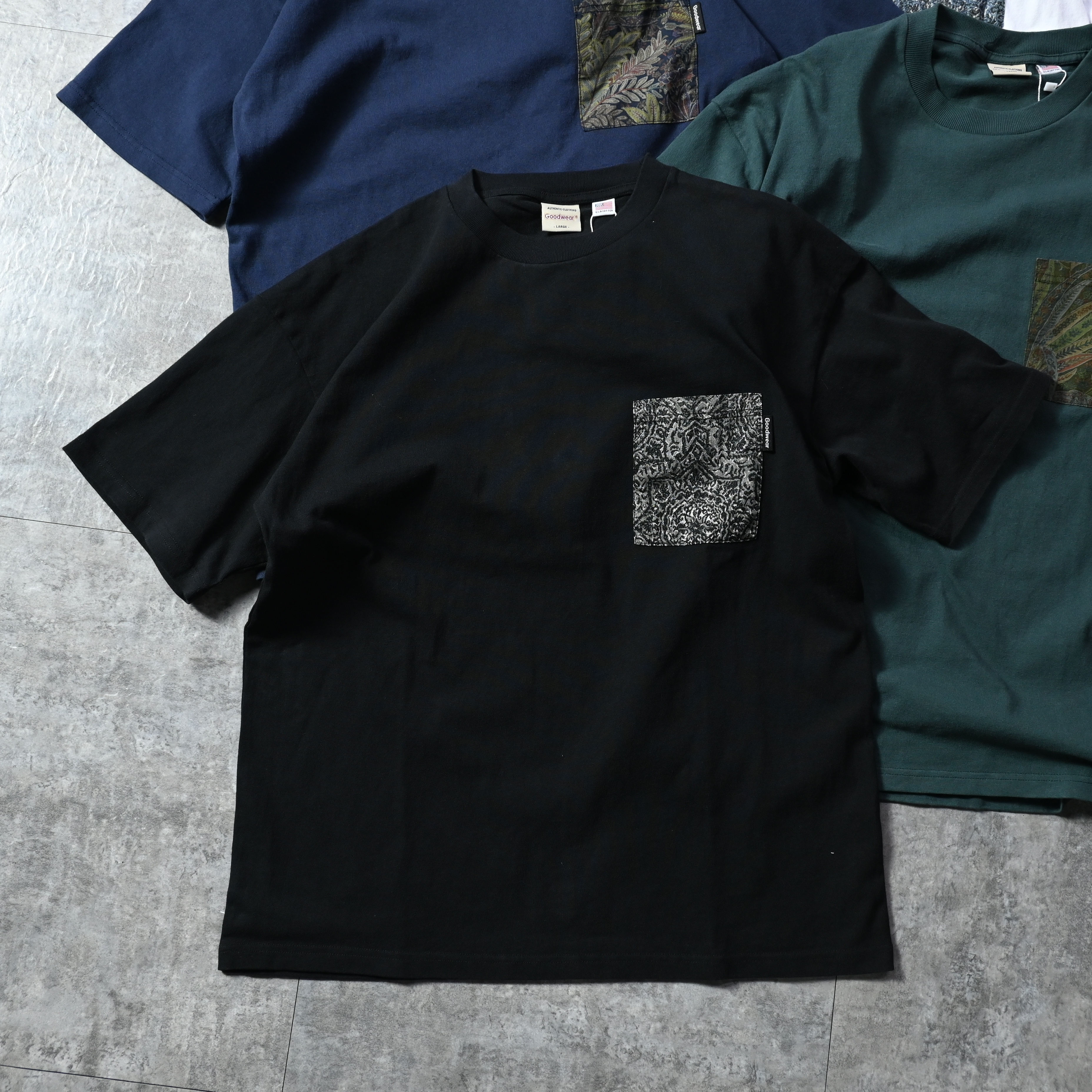 Goodwear Japan Graphic Pattern Pocket Big Tee