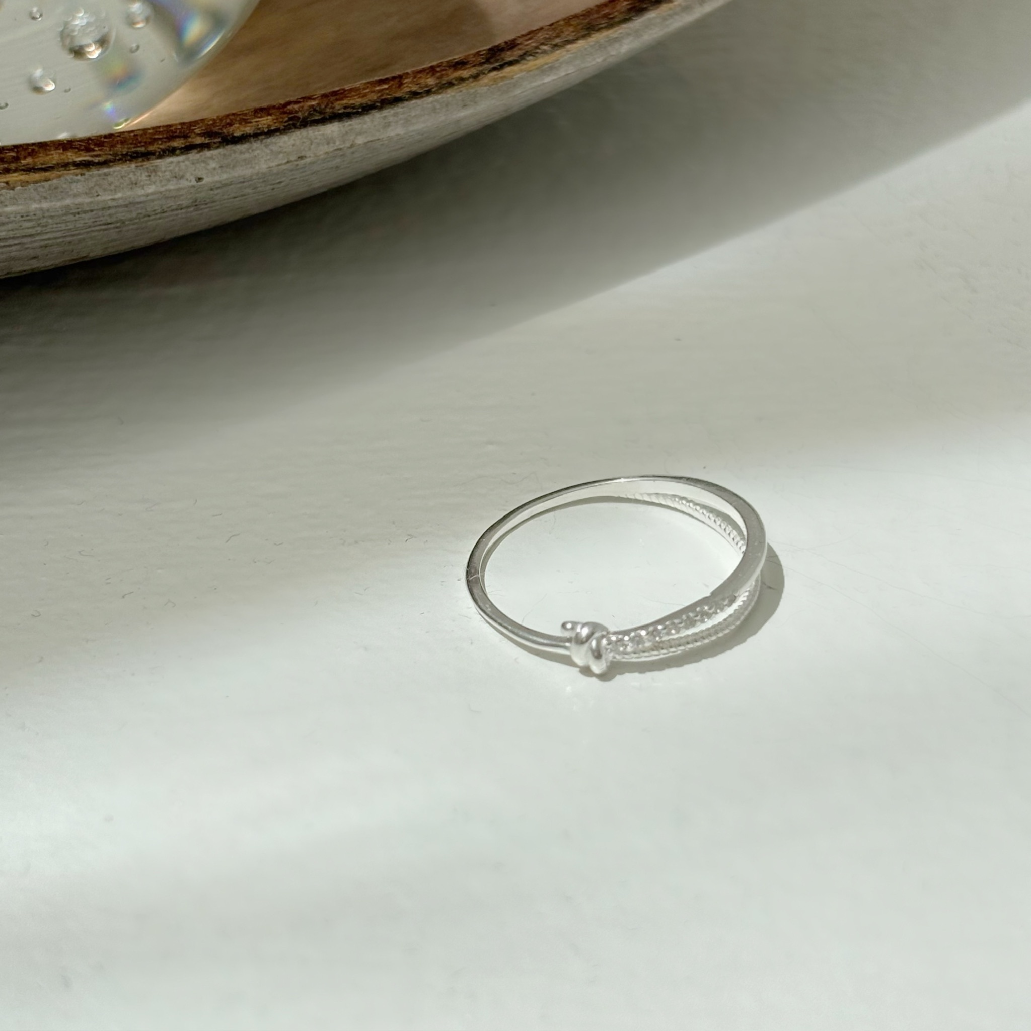 小活結半邊雙層鋯石戒指