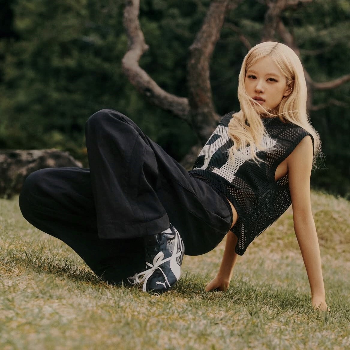 PUMA x ROSÉ 聯名流行系列 黑 長風褲 女 63379601