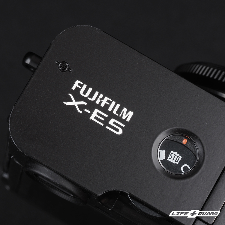 LIFE+GUARD 相機貼膜特寫示意，適用 FUJIFILM X-E5