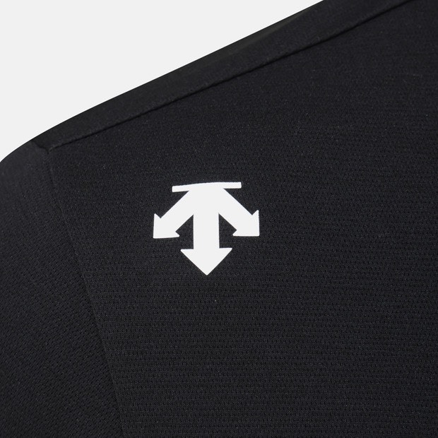 DESCENTE 迪桑特 經典 小LOGO 機能長袖 黑色