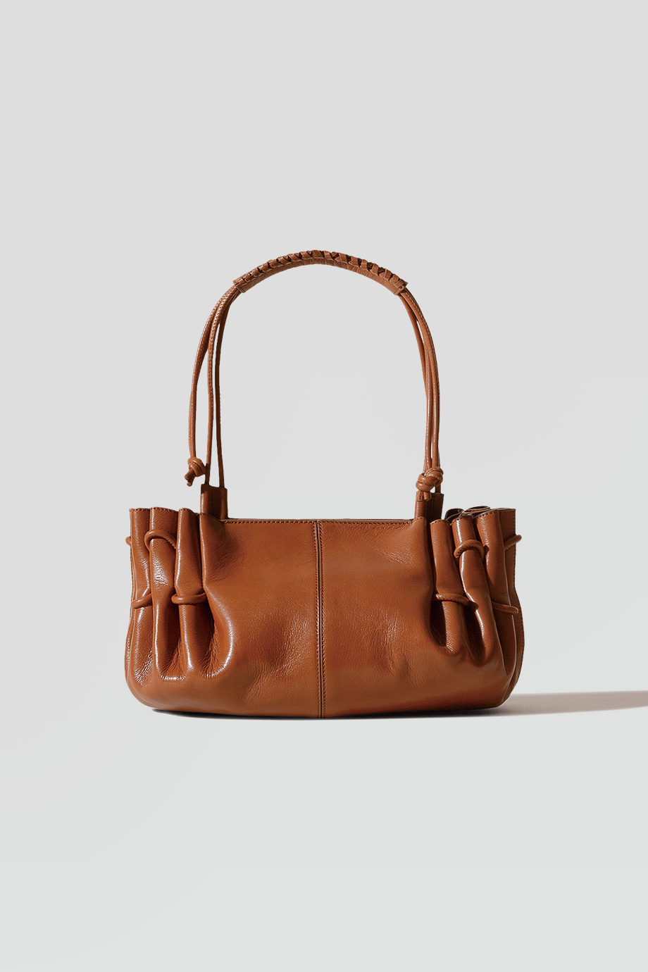 HEREU｜ARTA 真皮褶飾肩背包