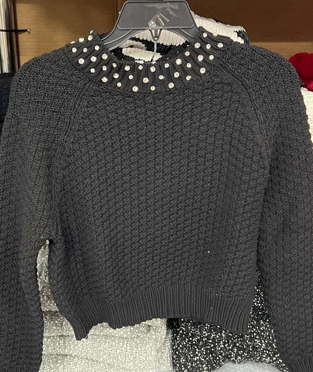 [S] DKNY BLACK CRYSTAL EMBELLISHED SWEATER, DJ4R0390-BLK [FINAL SALE] (SD1518)