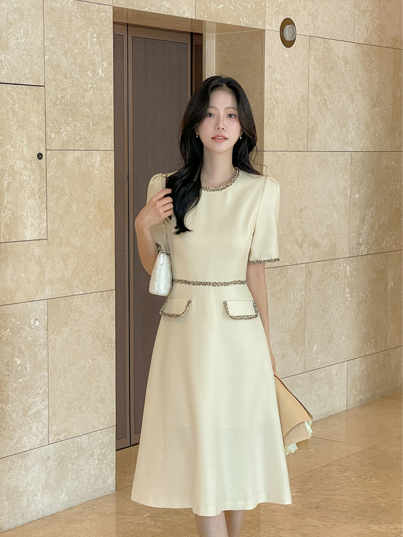 [現貨] Alberta 氣質粗花呢毛邊洋裝 [ 奶油白  / M ]