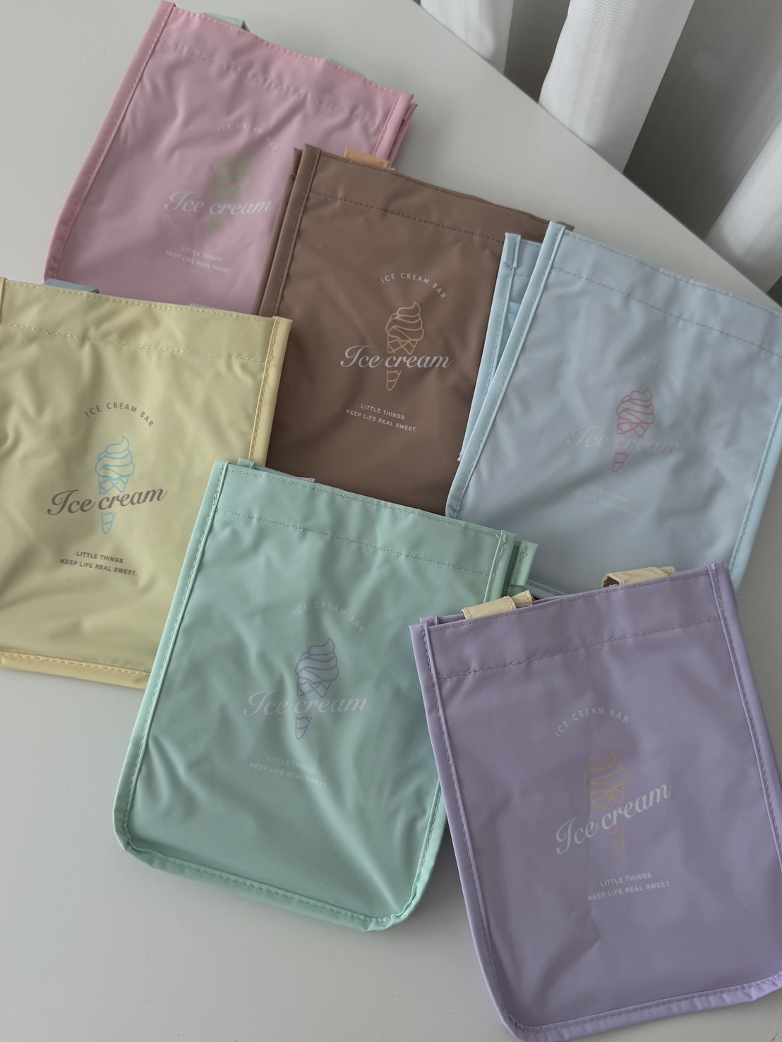 我の珍藏寶貝🎀Oolab 冰淇淋甜筒撞色輕量提袋