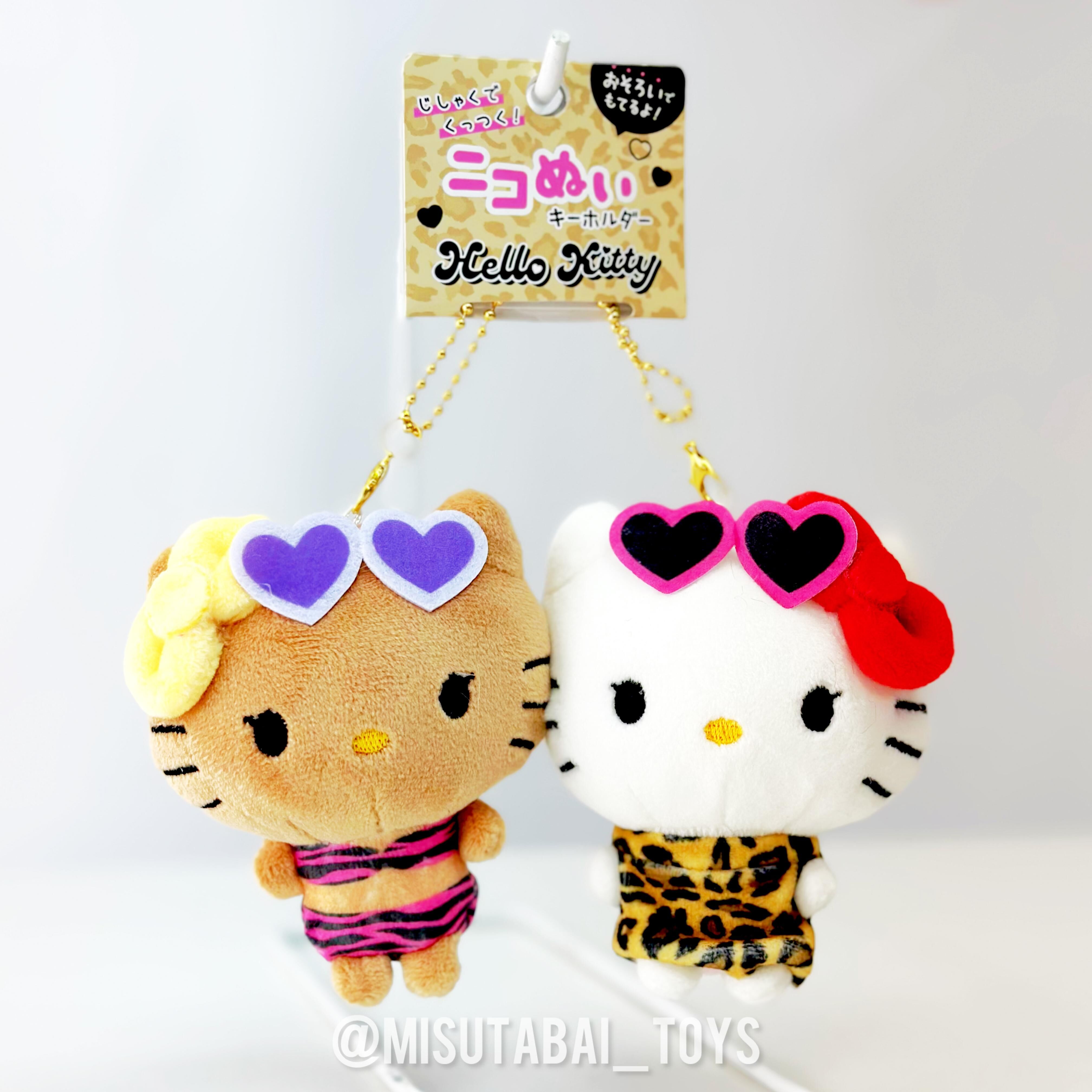 Sanrio Hello Kitty 黑皮豹紋磁石貼面公仔掛飾