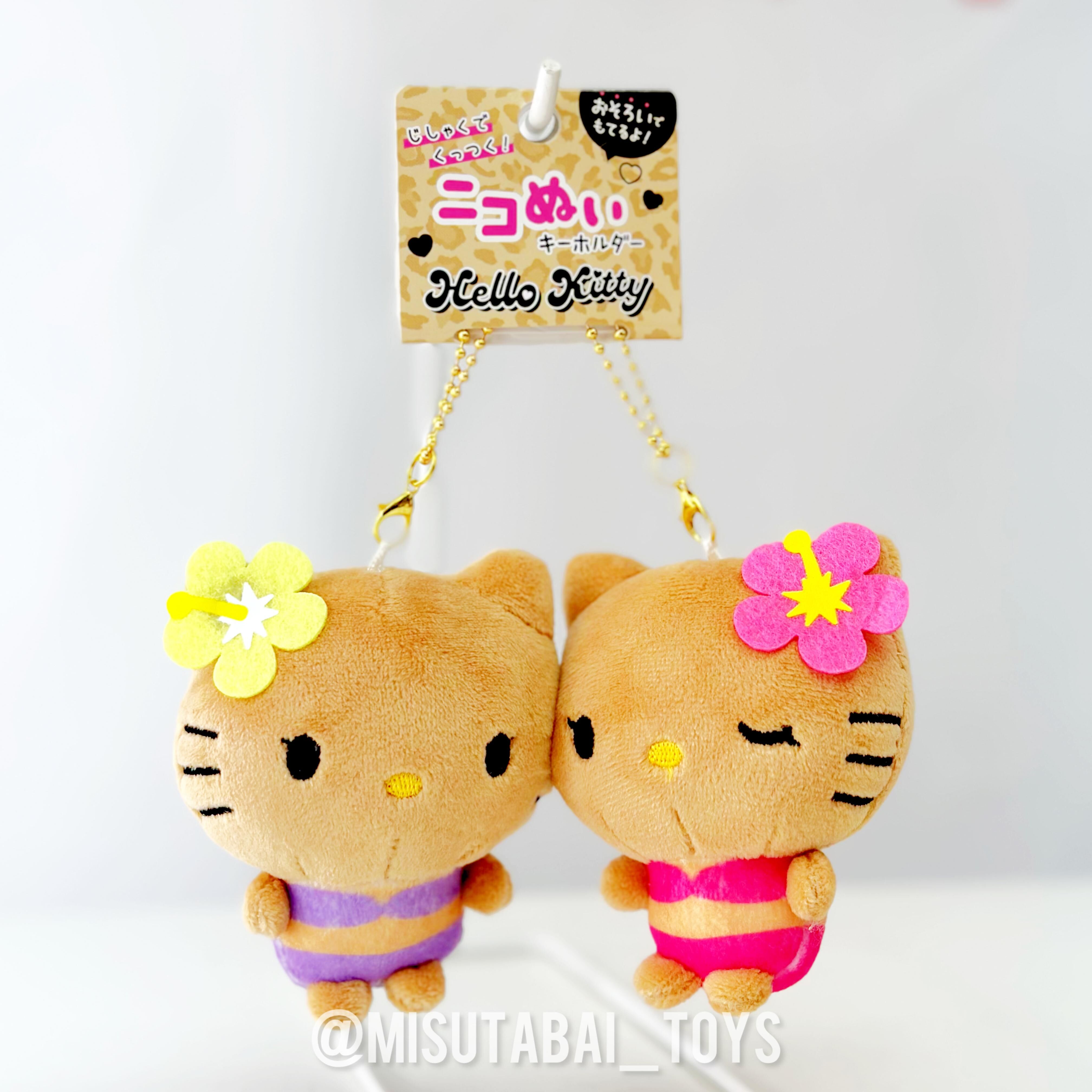 Sanrio Hello Kitty 黑皮泳衣磁石貼面公仔掛飾