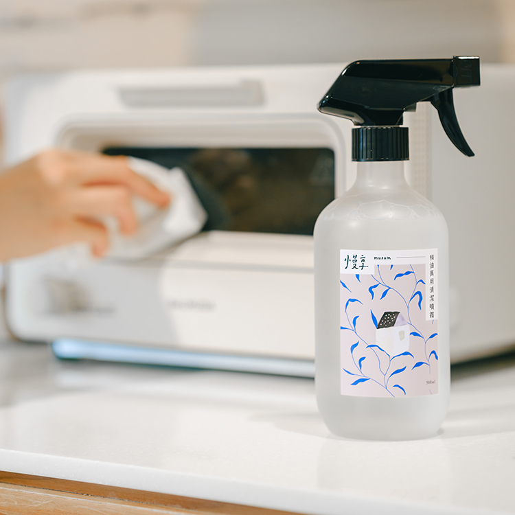 精油萬用清潔噴霧（可加購補充包）