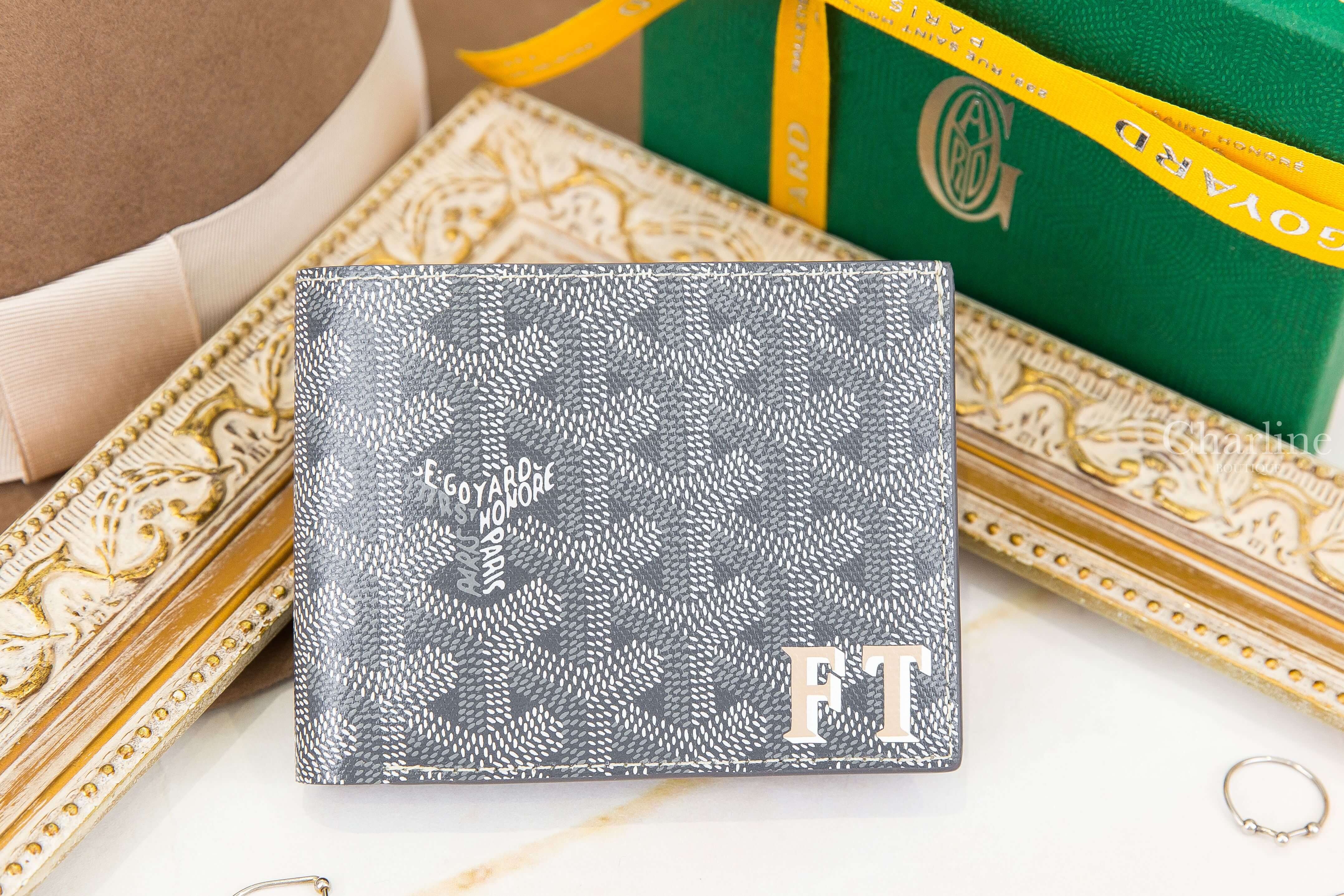 Goyard Victoire Wallet Initials 灰色帆布小牛皮拼黃色夾層內裡客製化字母短夾
