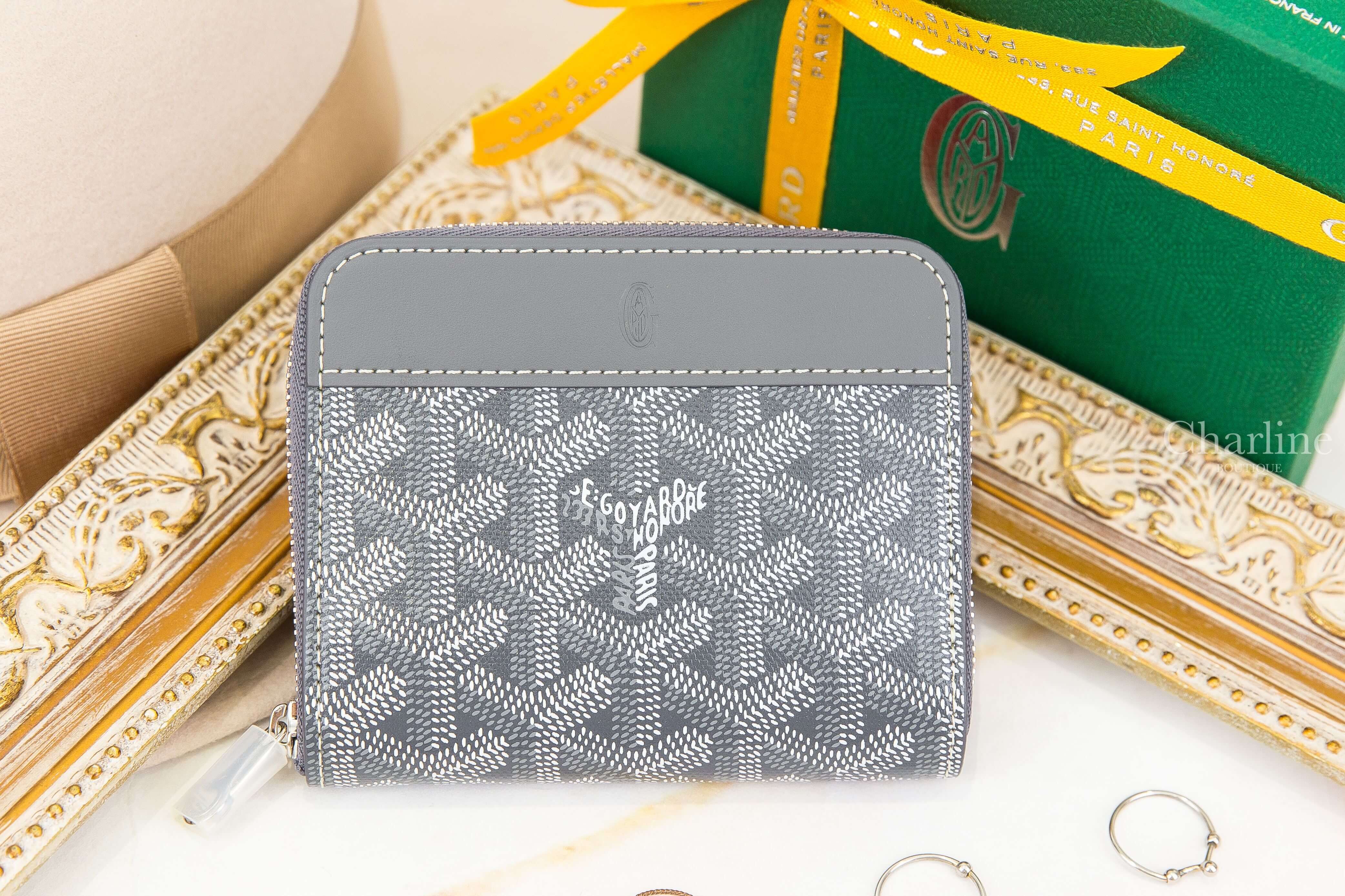 Goyard Matignon PM Wallet 灰色小牛皮拼黃色夾層內裡拉鍊短夾-Charline Boutique 精品代購