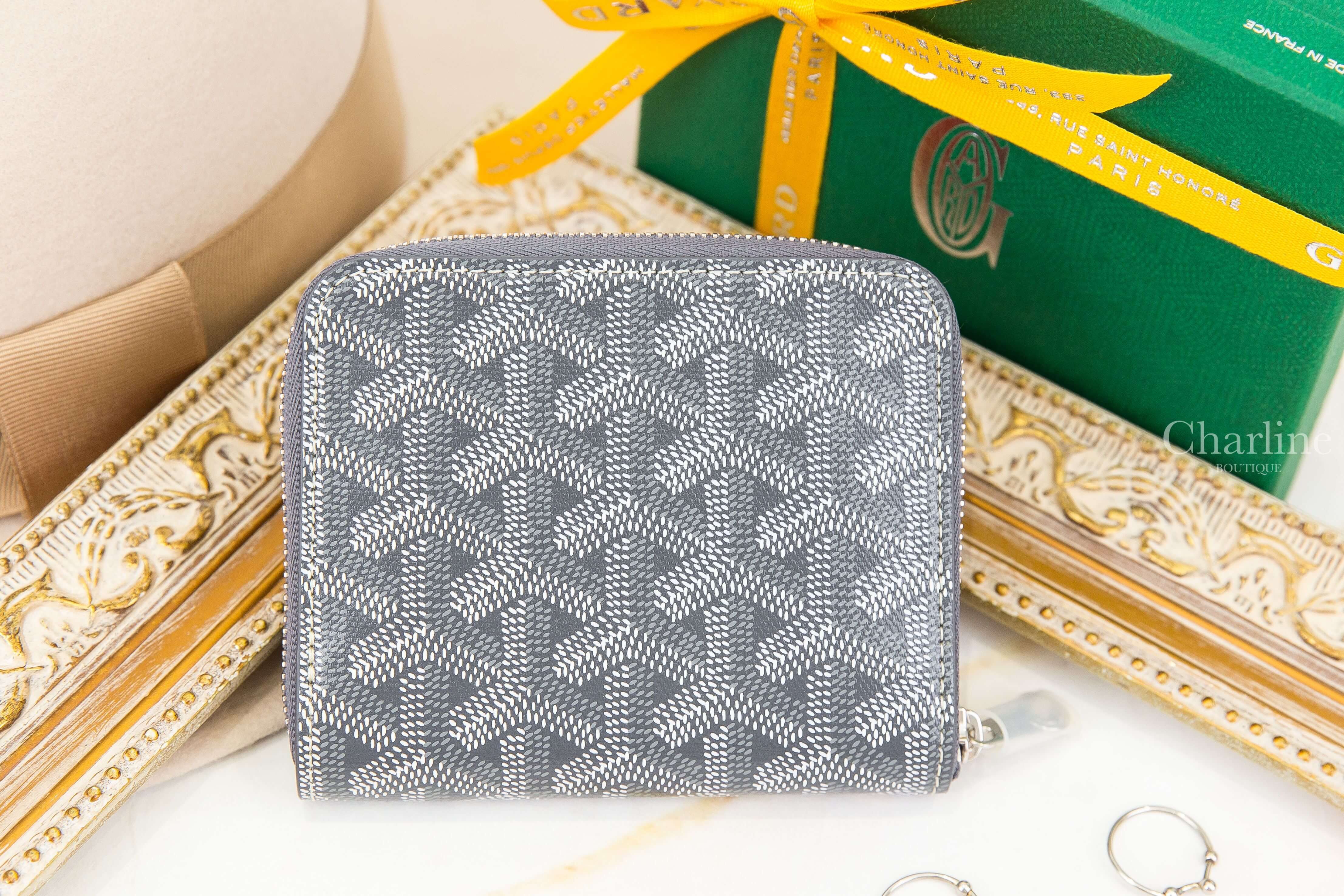Goyard Matignon PM Wallet 灰色小牛皮拼黃色夾層內裡拉鍊短夾-Charline Boutique 精品代購