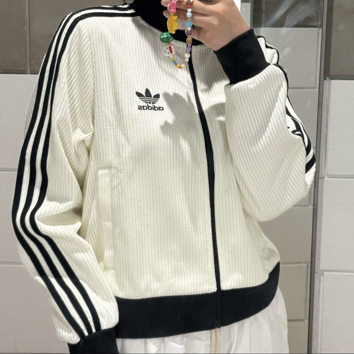 ADIDAS 華夫格短版針織運動外套 米白黑