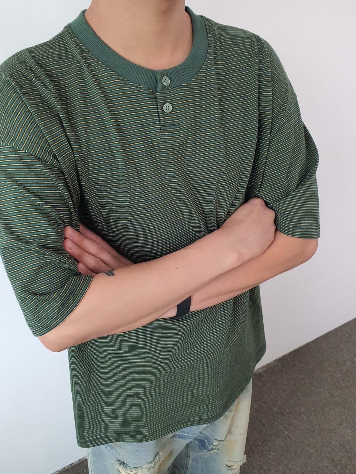 半開胸橫間短袖Tee F&c-090T