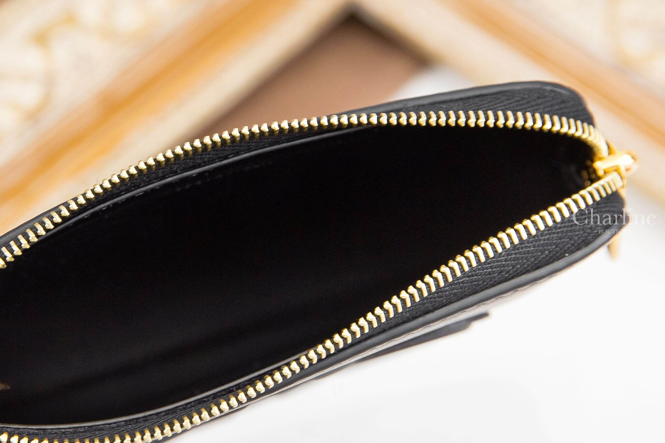Celine Coin Purse Cuir Triomphe In Smooth Calfskin 黑色凱旋門小牛皮金釦鑰匙拉鍊零錢包-Charline Boutique 精品代購