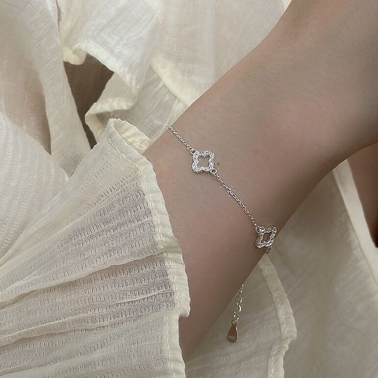 H138分布式排鑽鏤空四葉草純銀手鏈