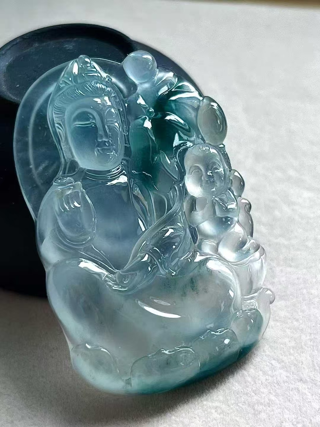 72438 翡翠送子觀音