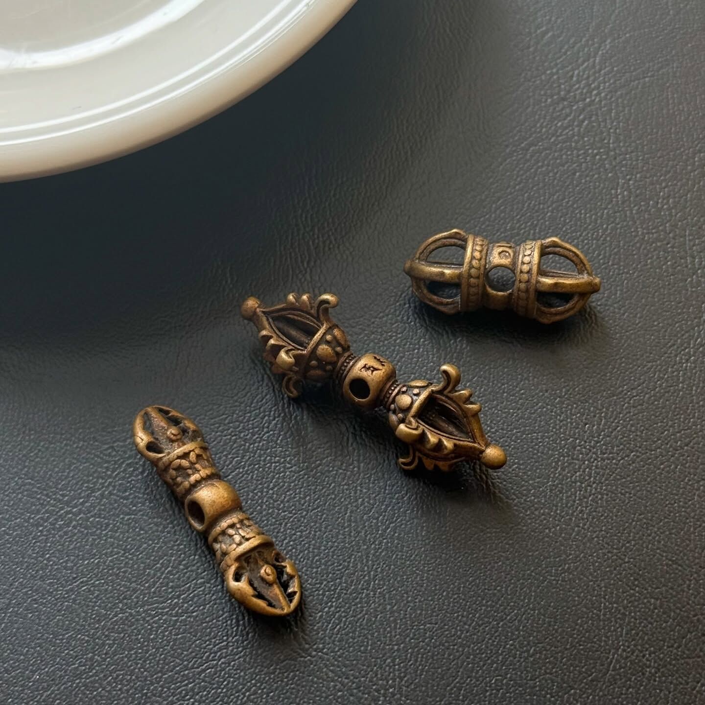 [原石] 黃銅隔珠配件 金剛杵 手串串珠配件