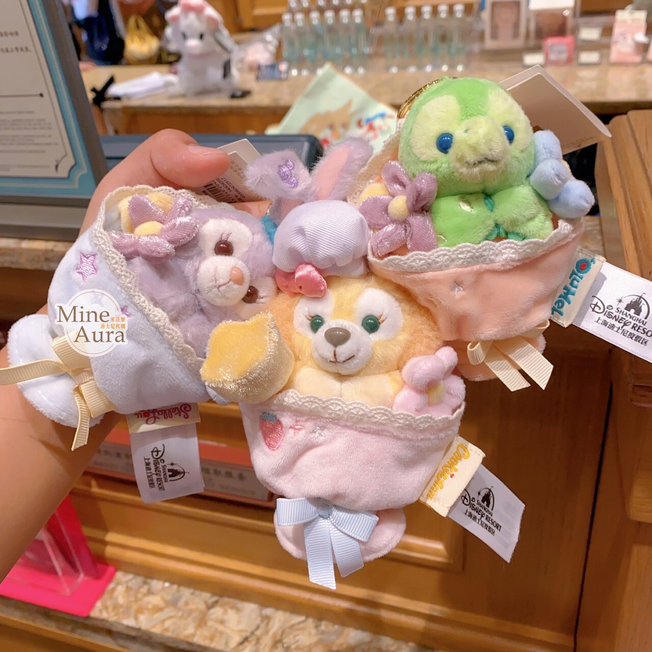 達菲 Duffy 與好友們 達菲 Duffy 迷你花束造型 絨毛 鑰匙圈 吊飾 -上海迪士尼樂園