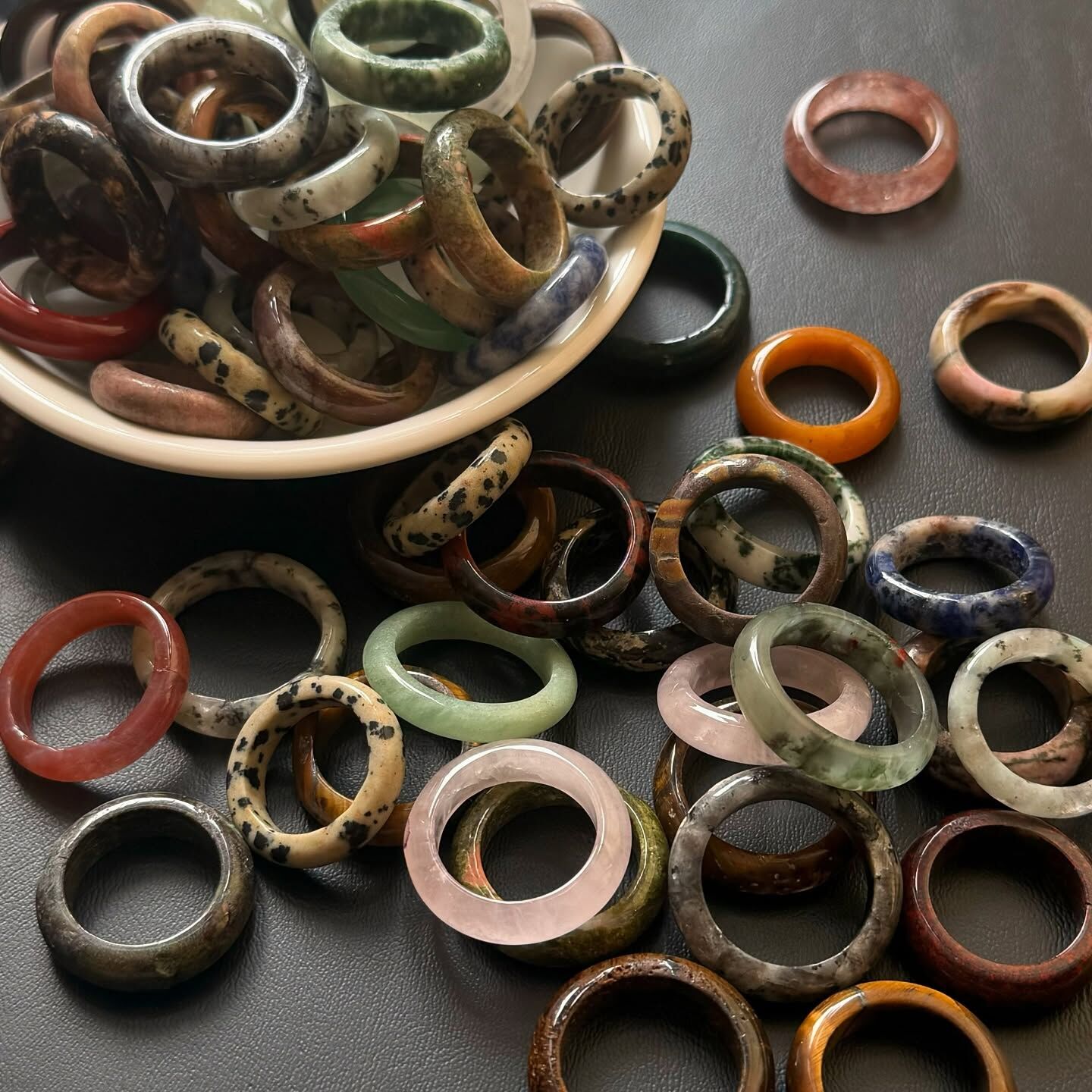 [原石] 水晶戒指（也可穿繩當作項鏈） 隨機出貨