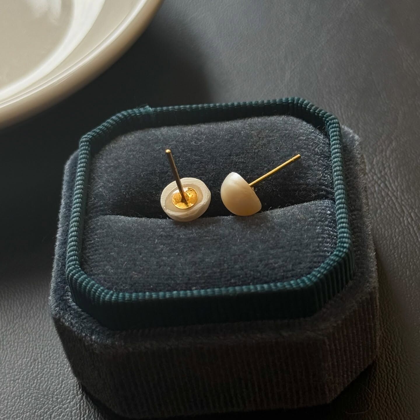 [原石] 淡水珍珠 925銀耳環 圓形