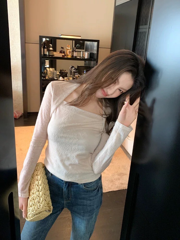 奶油白織紋感合身包肩長袖上衣-S-L (Elegant & Love)