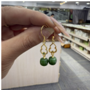 0901ht86-和田玉-925銀鑲碧玉耳鉤/個（A86）