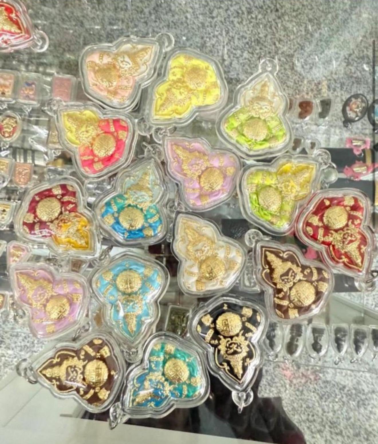 250901 - H1 亞贊擴那胡佛牌 （隨機顏色）（純天然手工製作無法保證每件品相完全一樣）（只限尖沙咀門店自取不包郵不退不換）