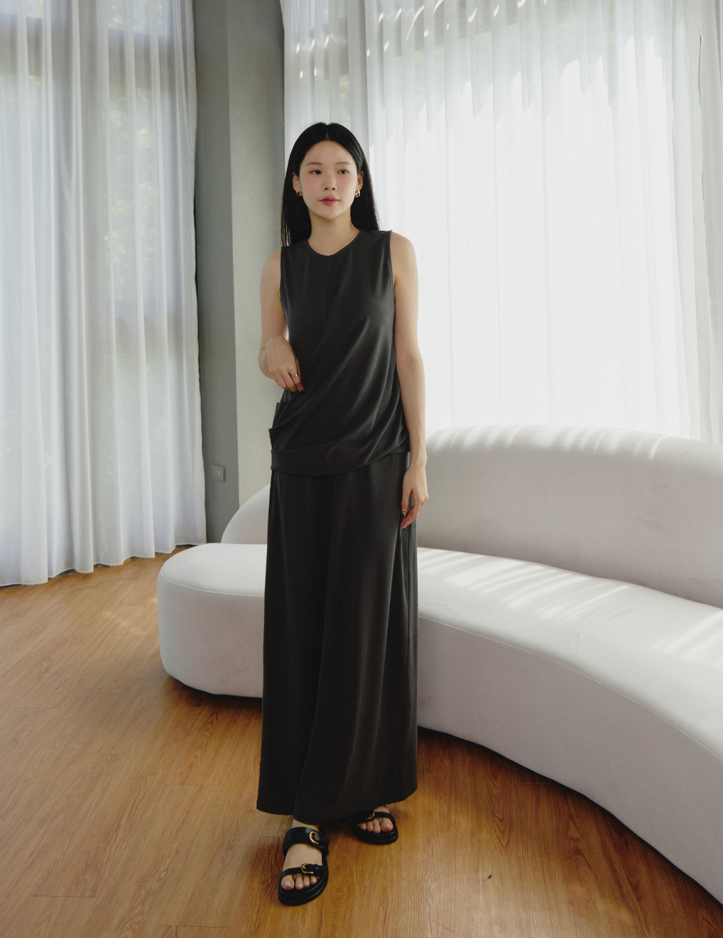 簡約無袖垂墜長洋（深灰色/4尺寸）