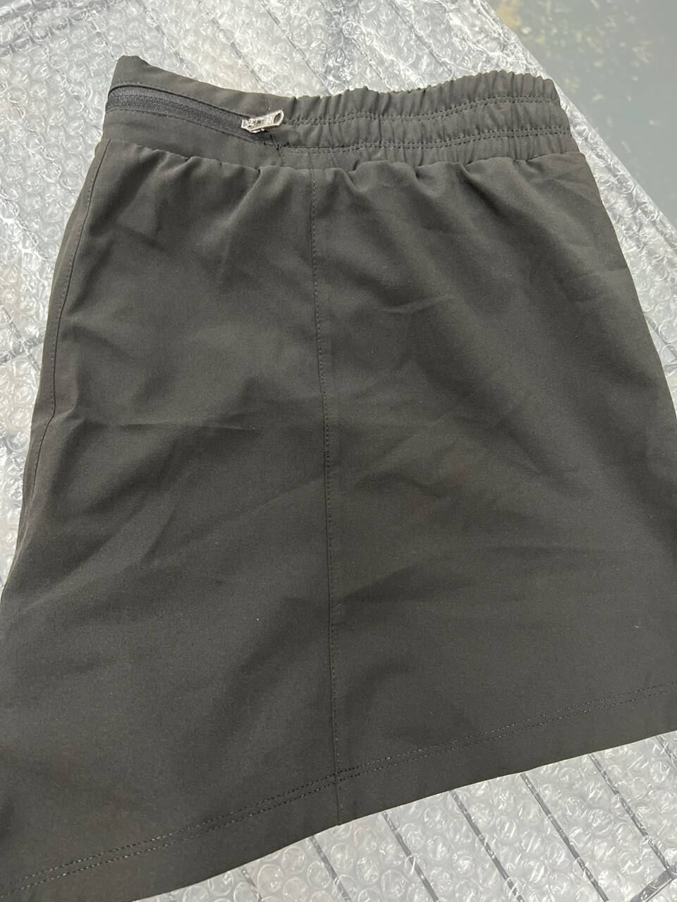 [S] DKNY BLACK TRAINING SHORT, DP4S5171-BLK [FINAL SALE] (SD1534)
