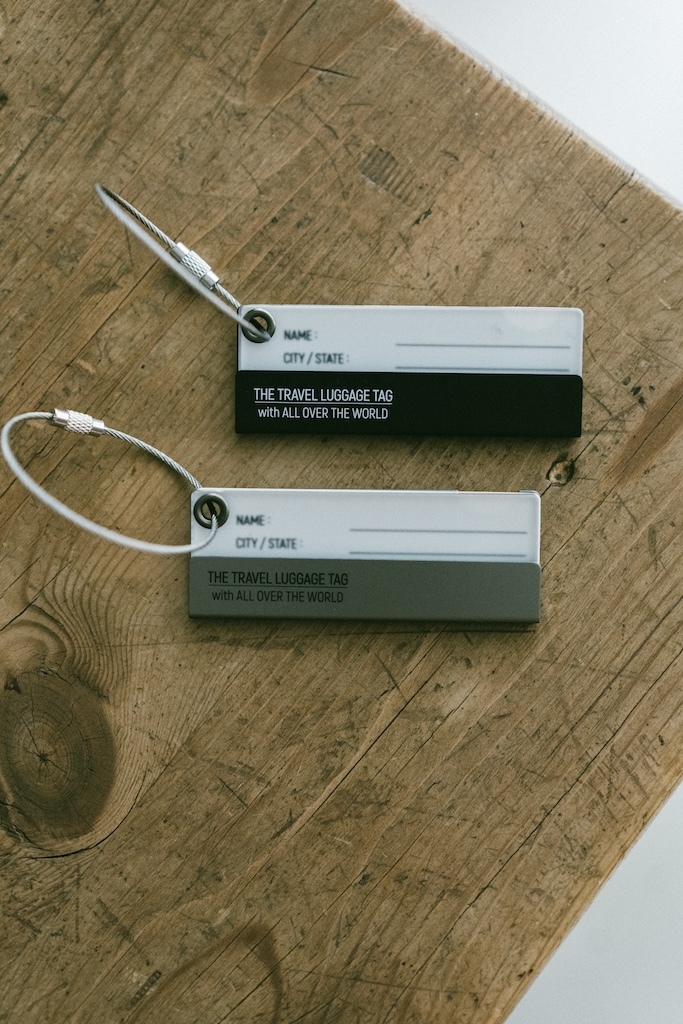 Post General 鋁製輕量堅固行李吊牌