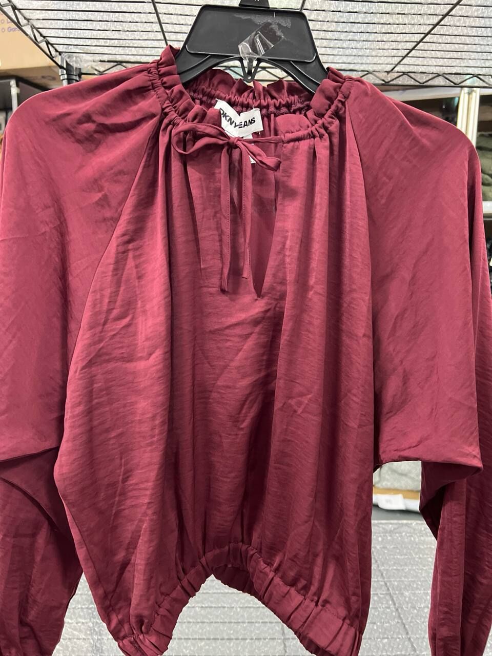 [S] DKNY BURGUNDY SMOCKED CUFF RAGLAN SLEEVE BLOUSE, DJ4W2003-BUR FINAL SALE (SD1540)