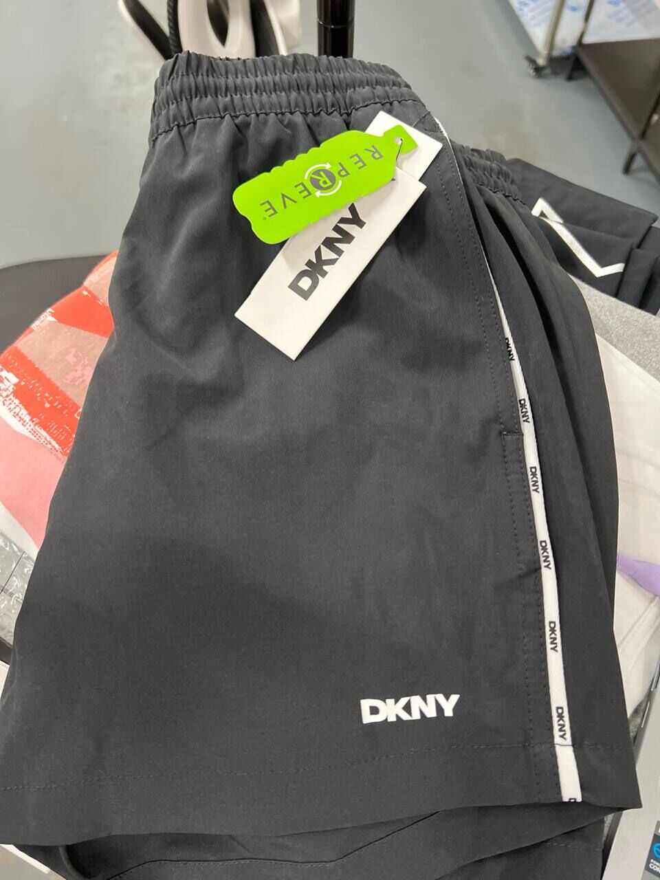 [S] DKNY SMALL LOGO PATCH WITH SIDE LOGO SHORTS, DBSDS018-BLK FINAL SALE (SD1542)