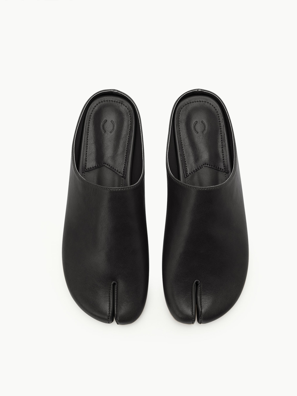 PAES / Round Low Flat Mule