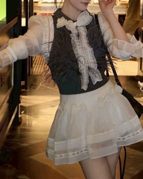 設計師家歐根紗拼接羽毛針織假兩件式上衣