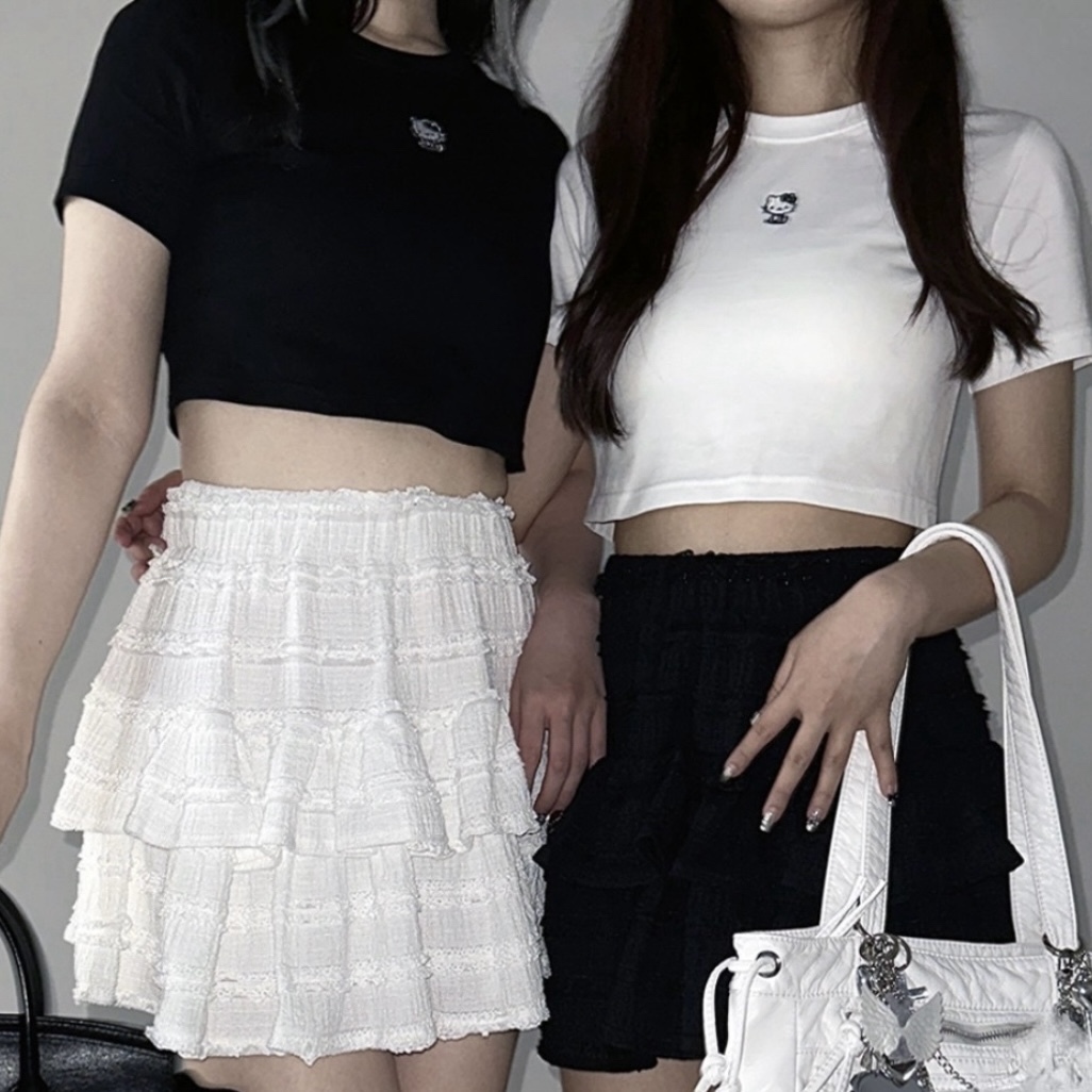 HELLO KITTY X ME+EM SELECT 凱蒂貓 迷你 刺繡 貼身 黑白兩色 短版 短袖