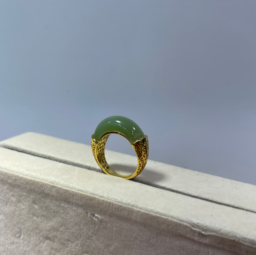 0901ht118-和田玉-银镶碧玉月牙戒指(A118)