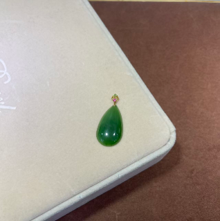 0901ht126-和田玉-18K碧玉水滴/當日付款送配鍊(A126)