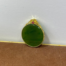 0901ht135-和田玉-红宝银镶大圆牌(A135)