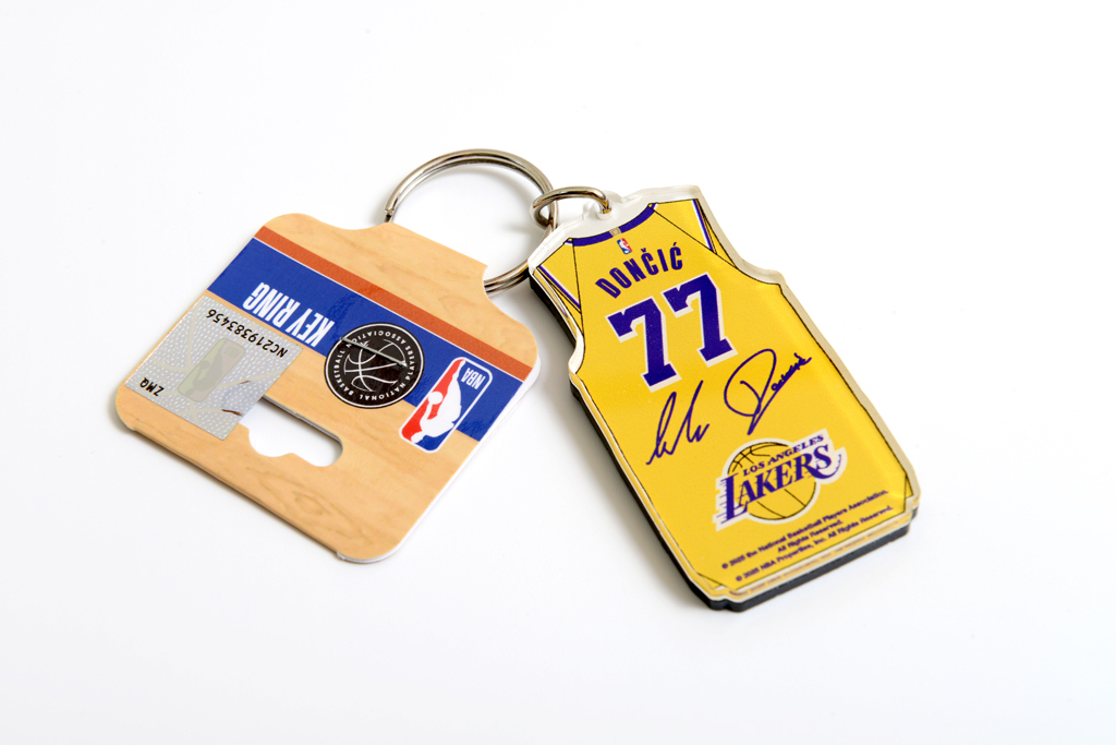 WinCraft 洛杉磯湖人隊 Luka Doncic 壓克力 球衣鑰匙圈