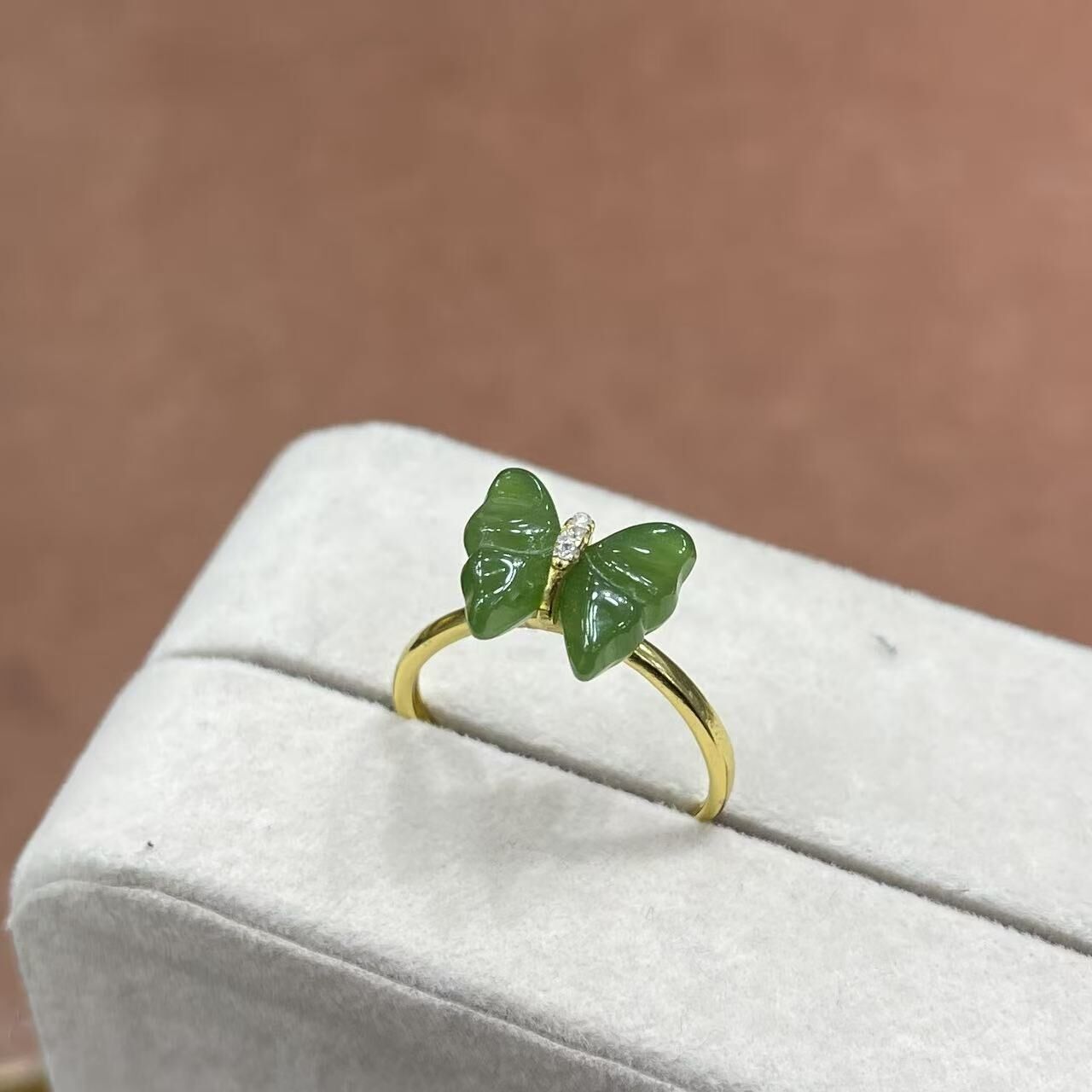 0901ht146-和田玉-蝴蝶戒指(A147)