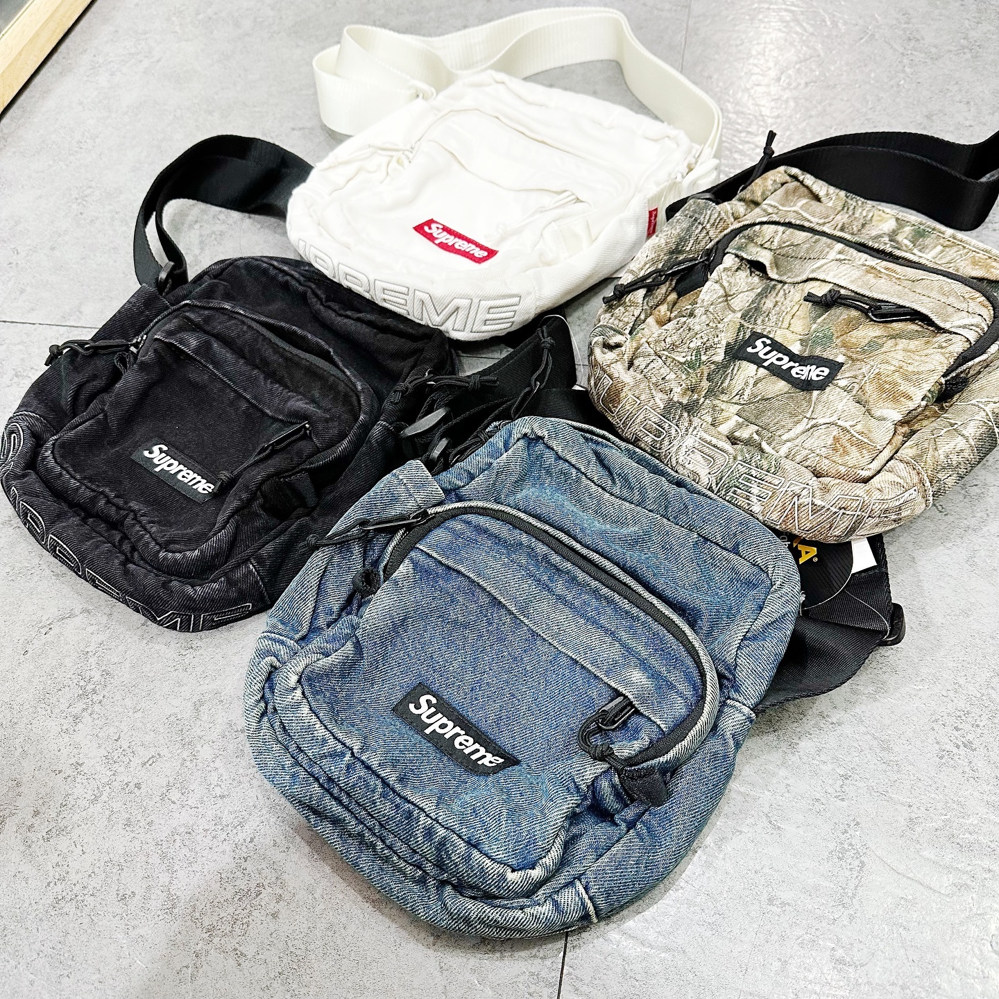 SUPREME FW25 DENIM SHOULDER BAG 反光袋 四色