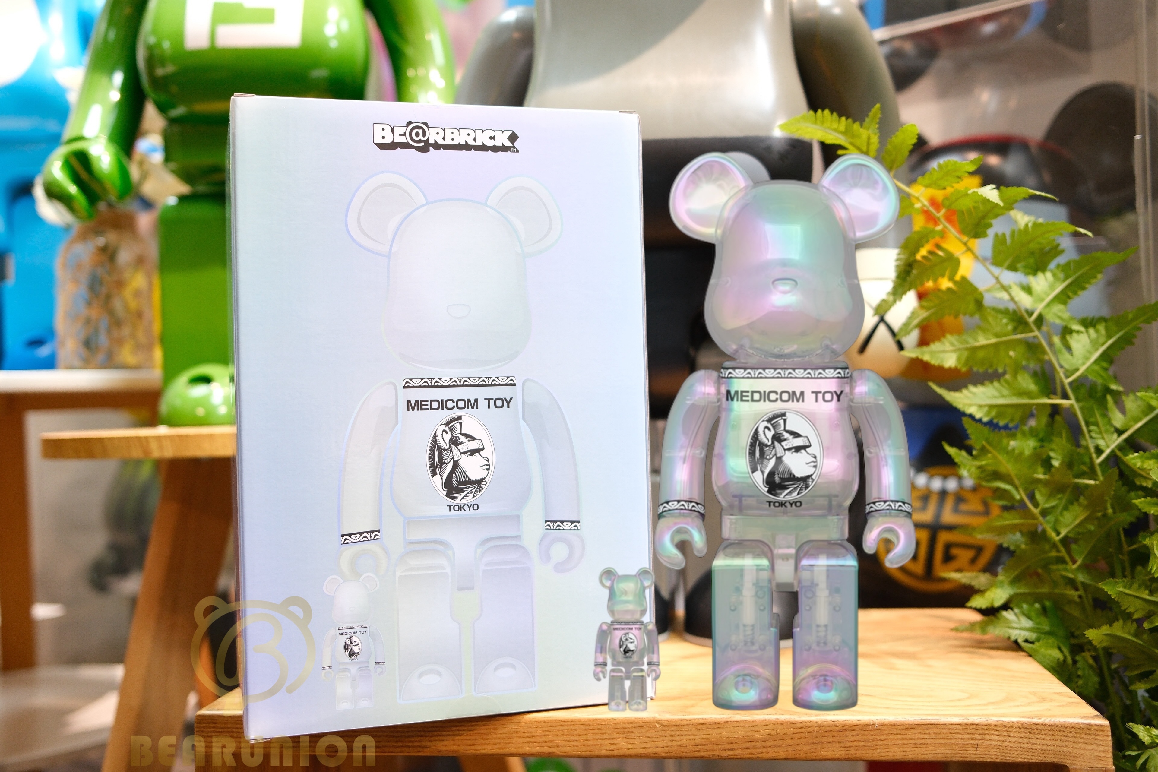 🎏預訂🎏Bearbrick 400% 100% AE CENTURION CLEAR CHROME