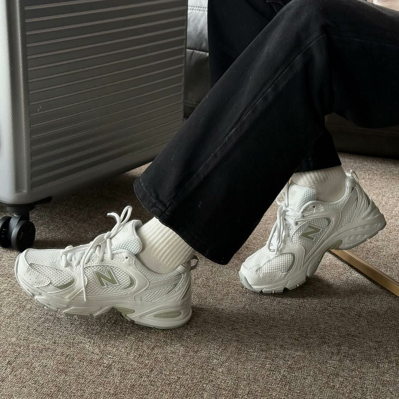 NEW BALANCE 530 海鹽灰綠 米灰奶油