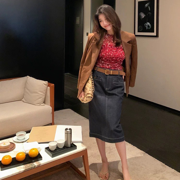 質感深藍色系一字口袋牛仔鉛筆裙S-XL (Elegant & Love)