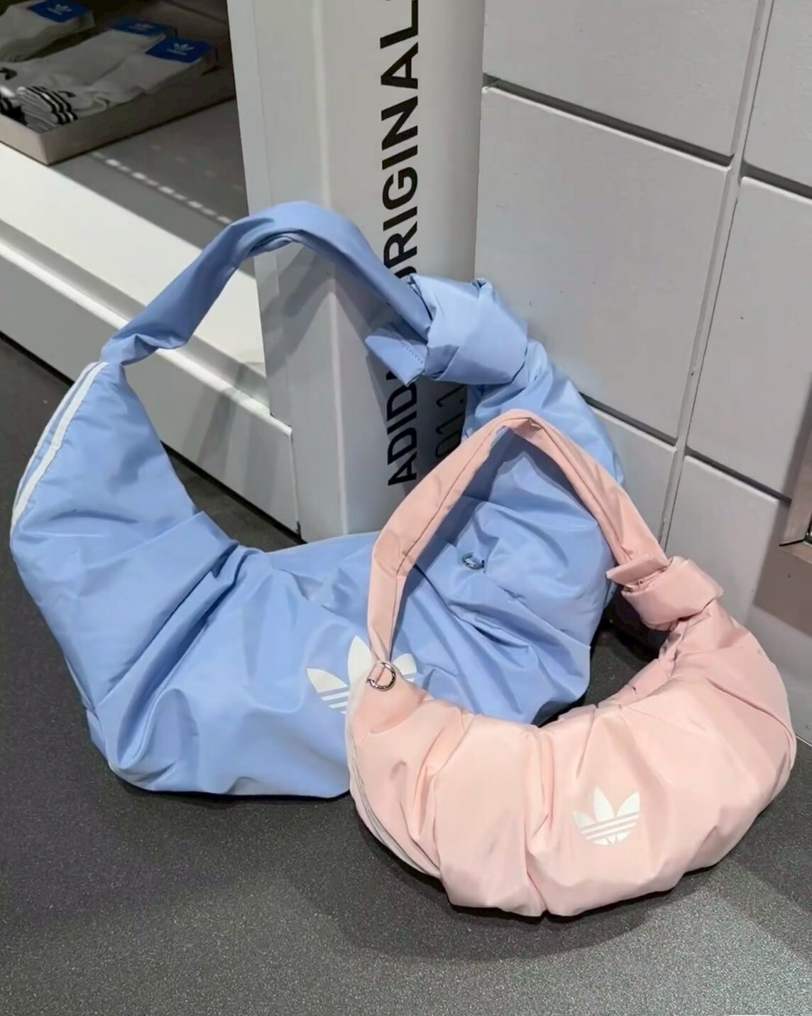 Adidas 雲朵包 粉色/藍色 單肩包 肩背包 斜背包