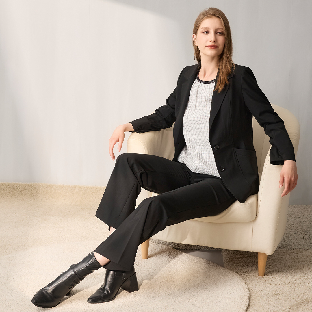 俐落微喇叭西裝褲