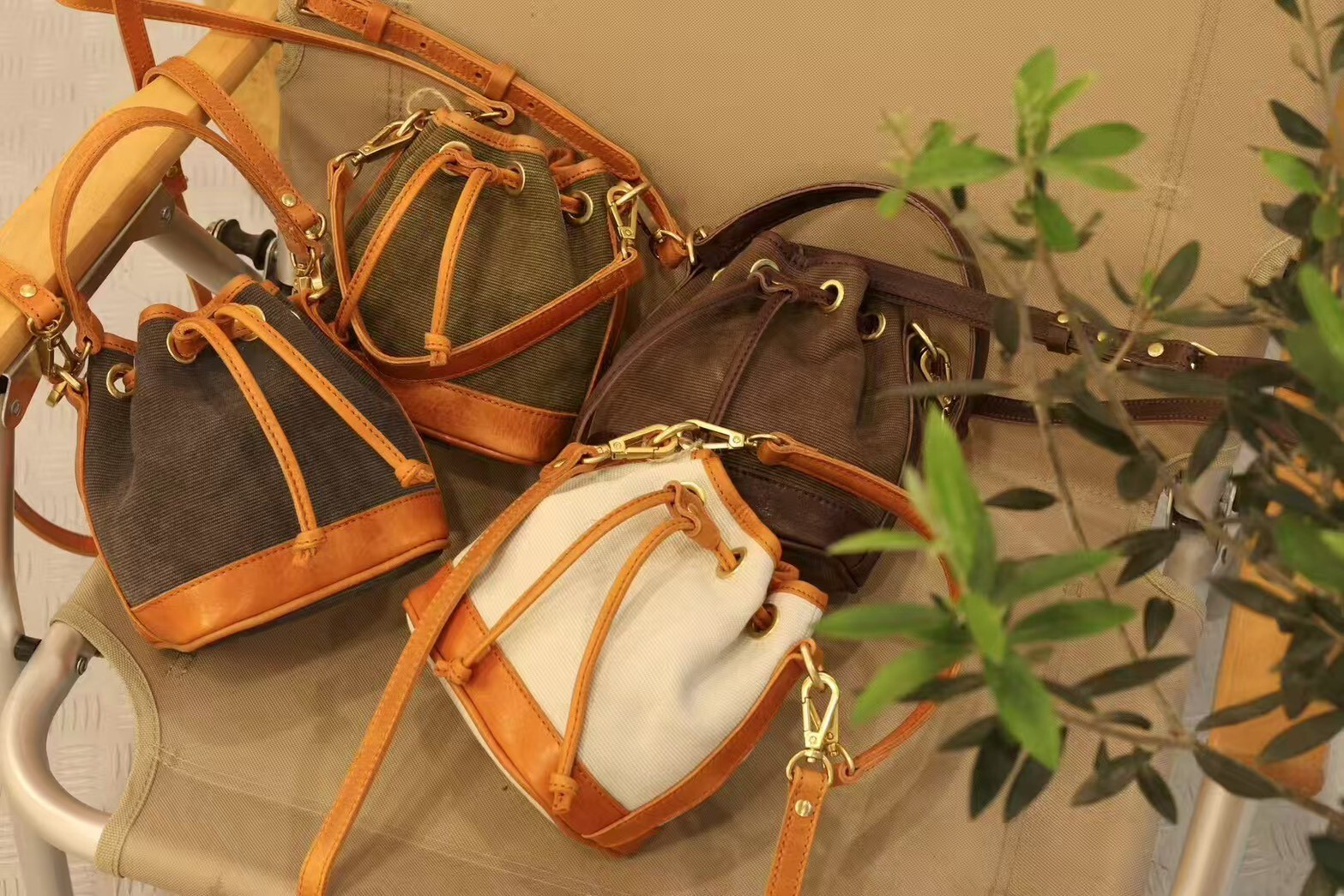 8558【文青復古植鞣皮水桶包】