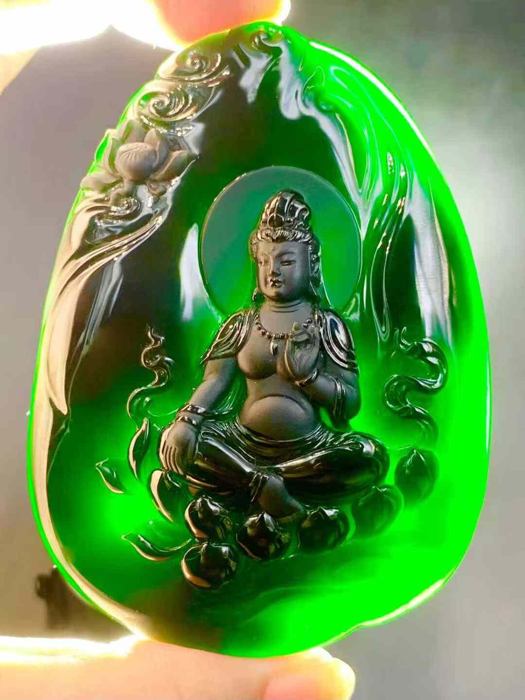 7245947 翡翠墨翠自在大觀音